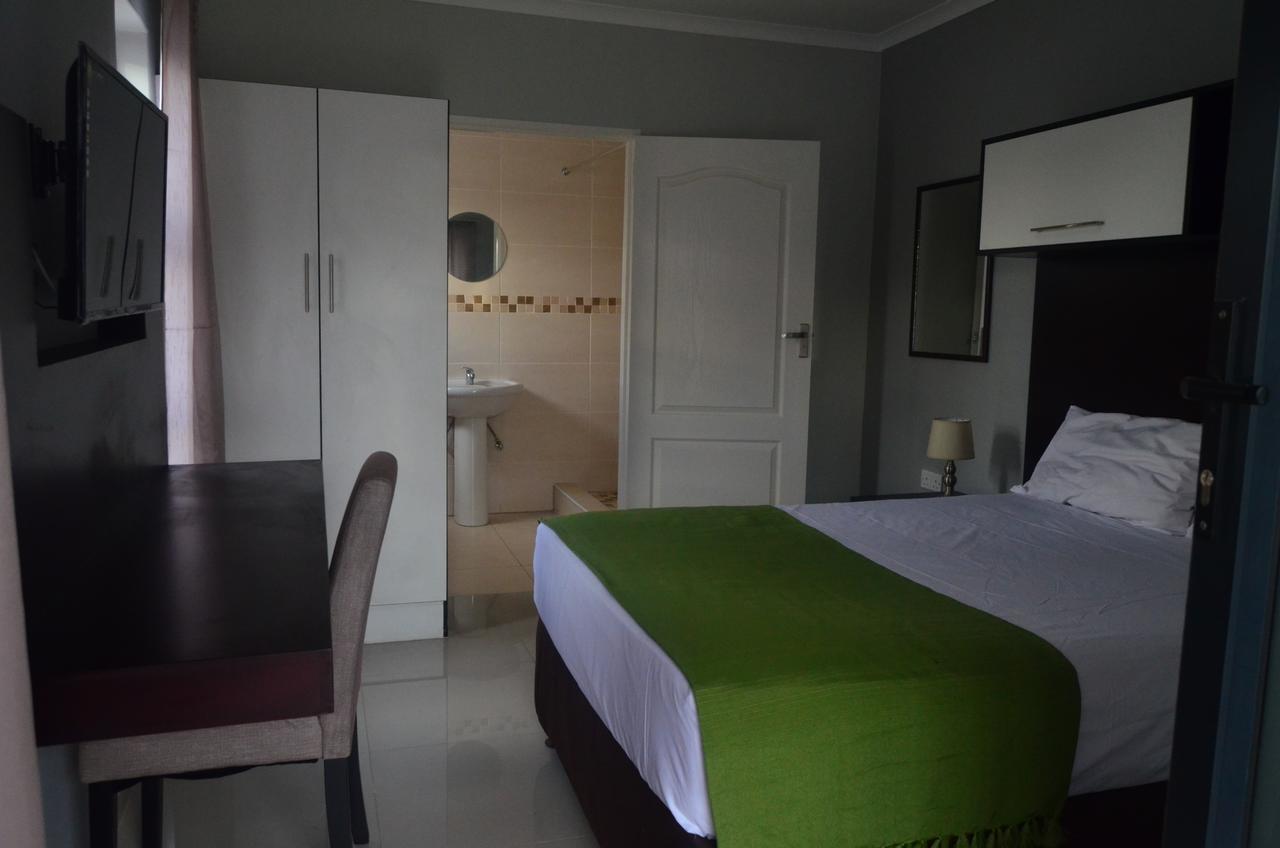 Bed and Breakfast Cosy Palms Gaborone Exteriér fotografie