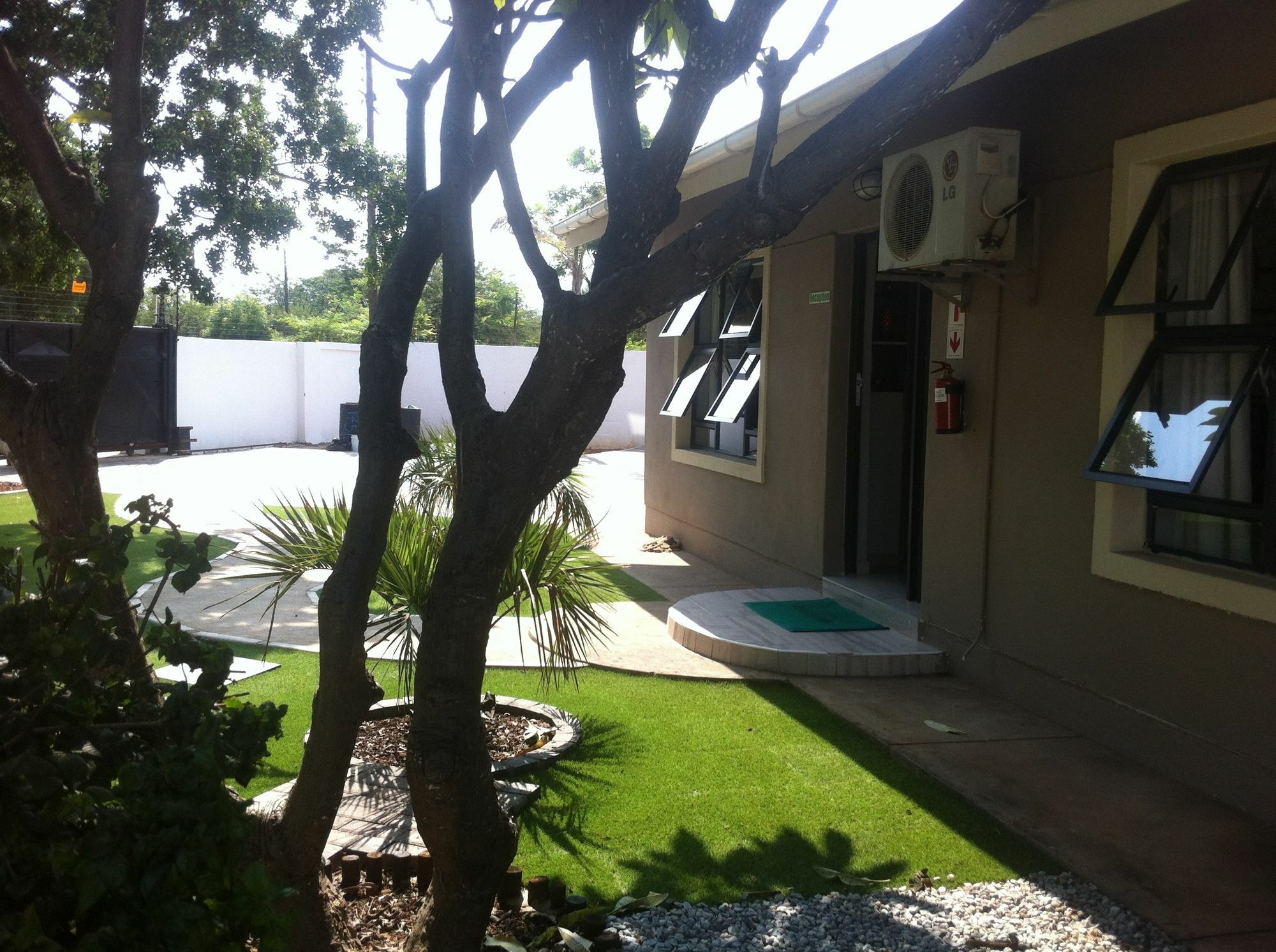 Bed and Breakfast Cosy Palms Gaborone Exteriér fotografie
